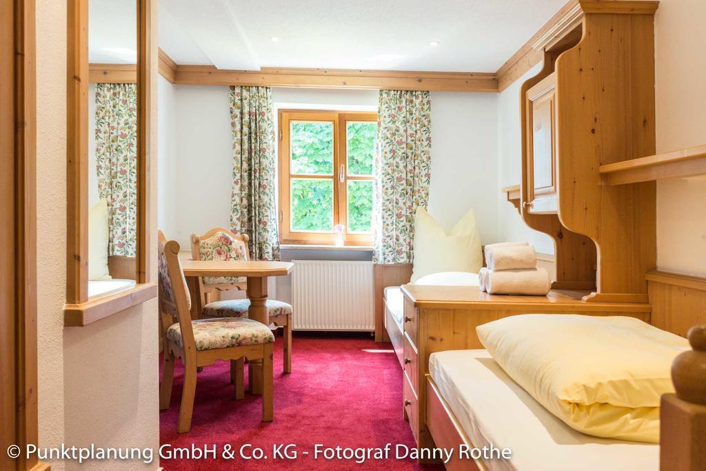 Alter Wirt Hotel Hechendorf am Pilsensee Eksteriør billede