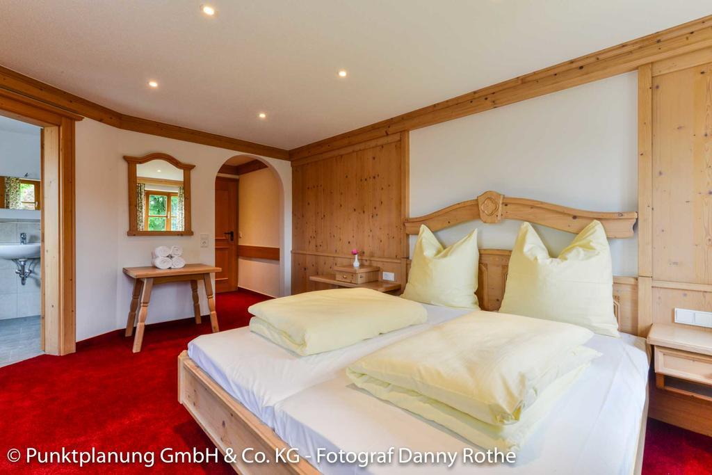 Alter Wirt Hotel Hechendorf am Pilsensee Eksteriør billede